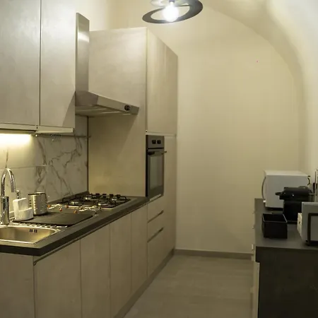 Dietro Al Plebiscito Luxury Appartement